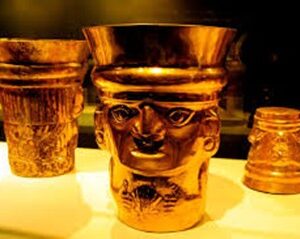 Tour Museo de Oro